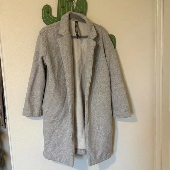 Vuori Gray Long Coat - Picture 2 of 3